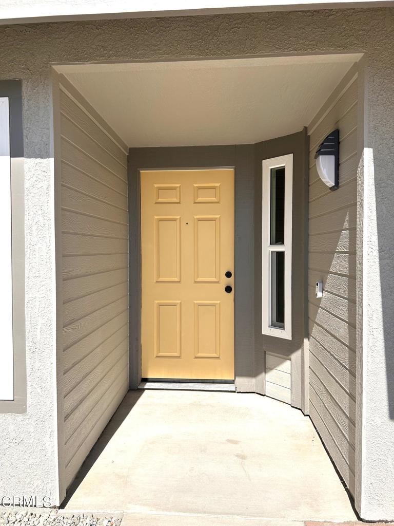 45900 Schamise Street