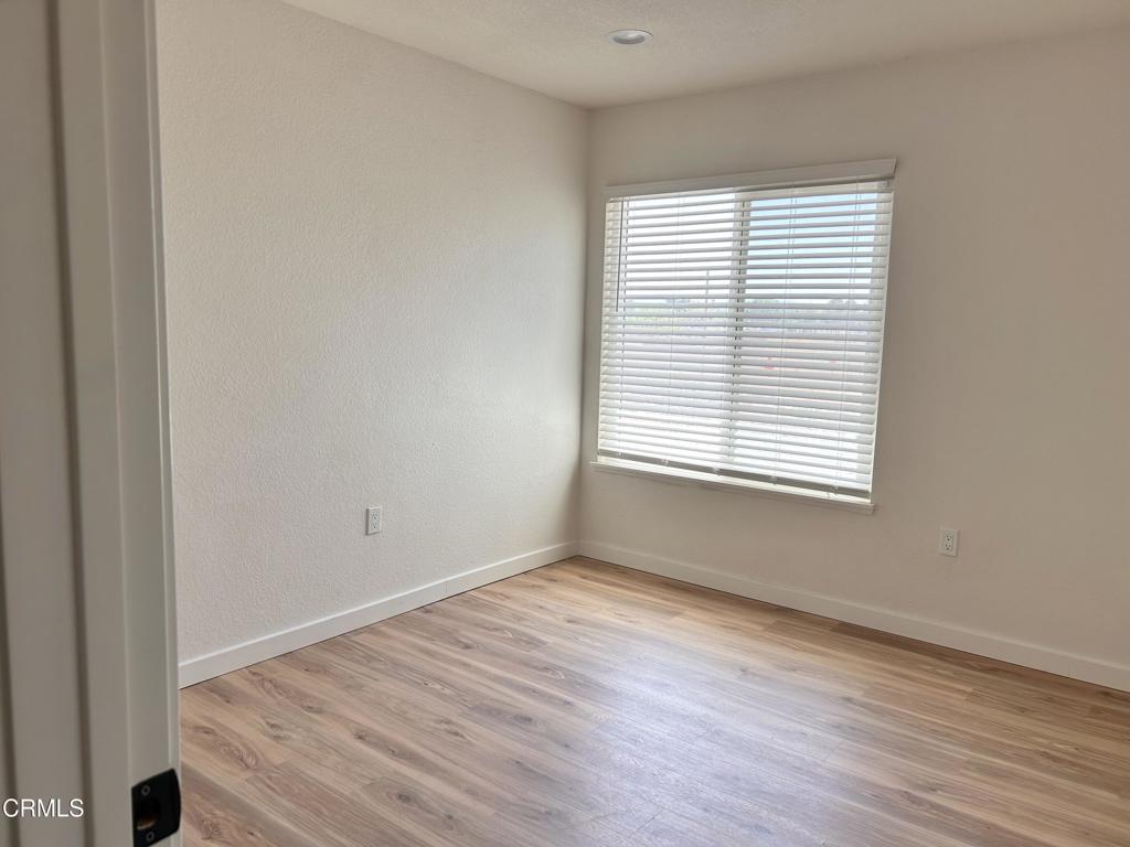 45900 Schamise Street