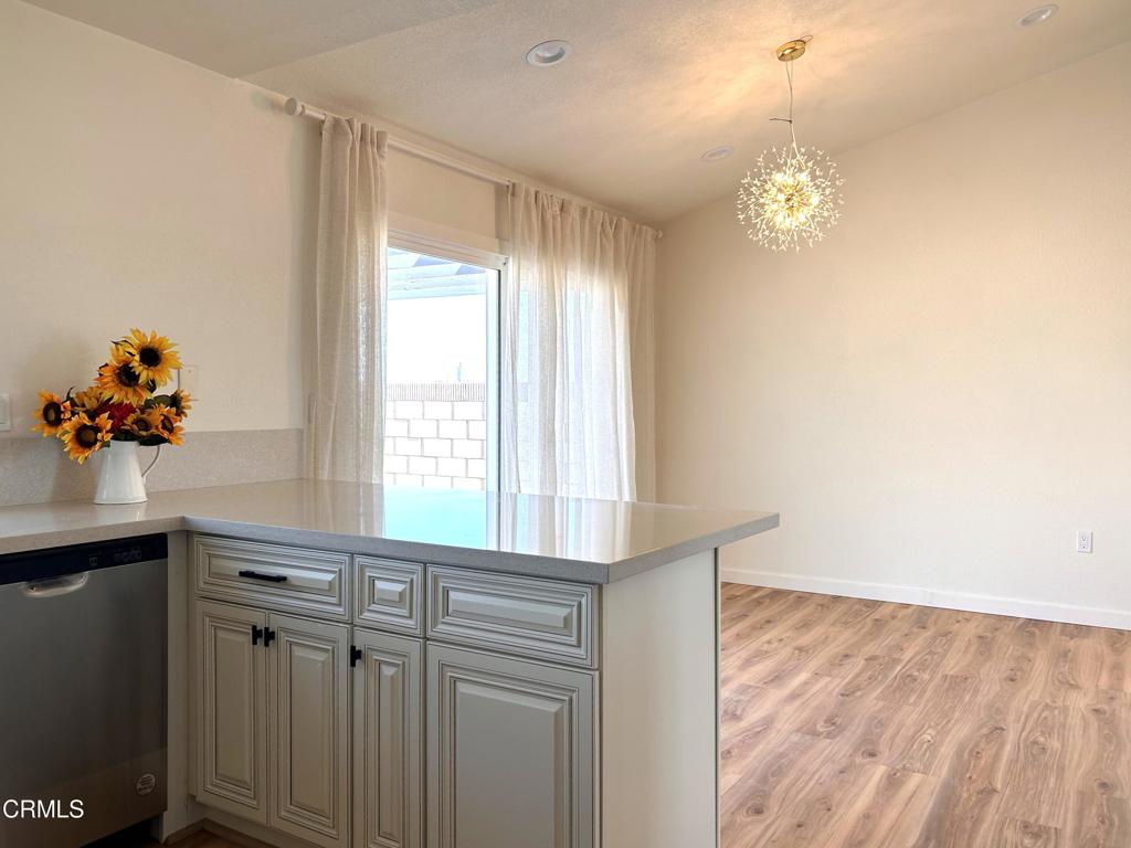 45900 Schamise Street