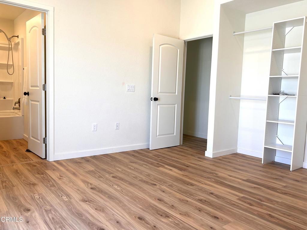 45900 Schamise Street