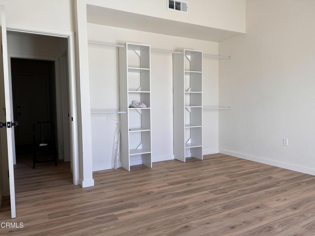 45900 Schamise Street