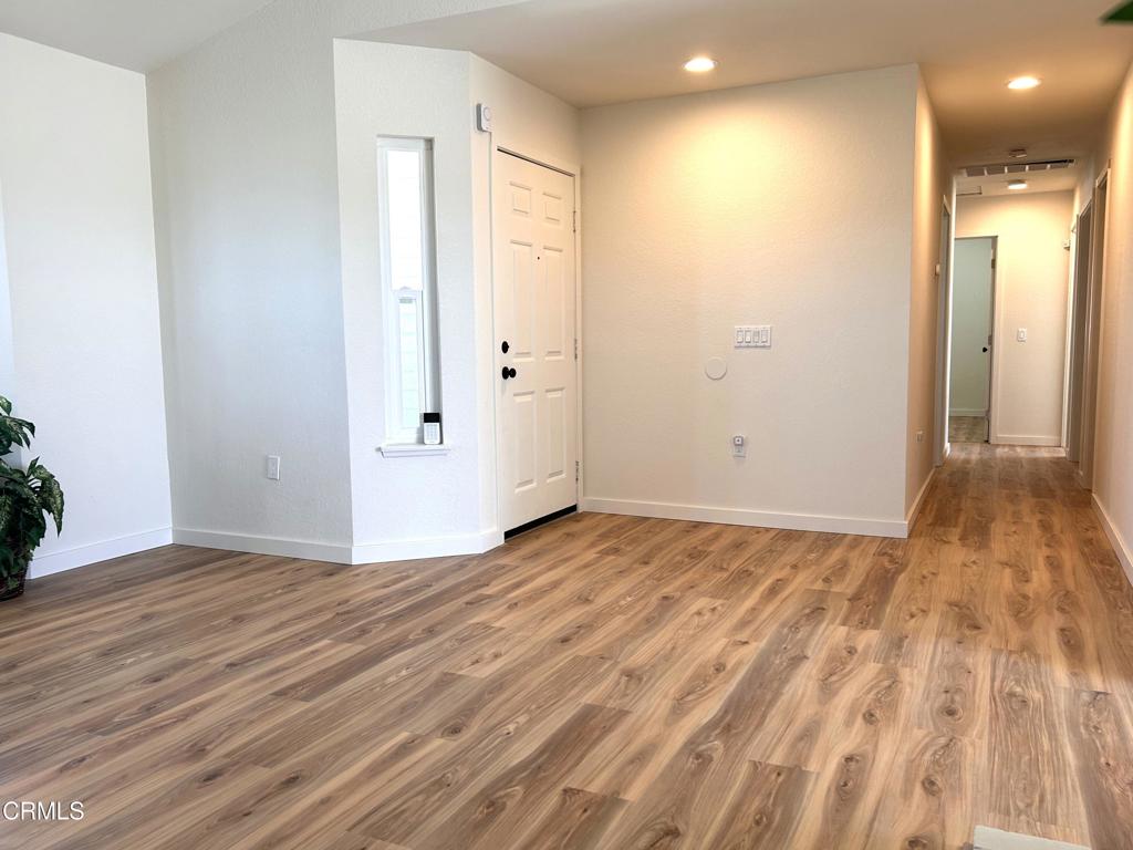 45900 Schamise Street