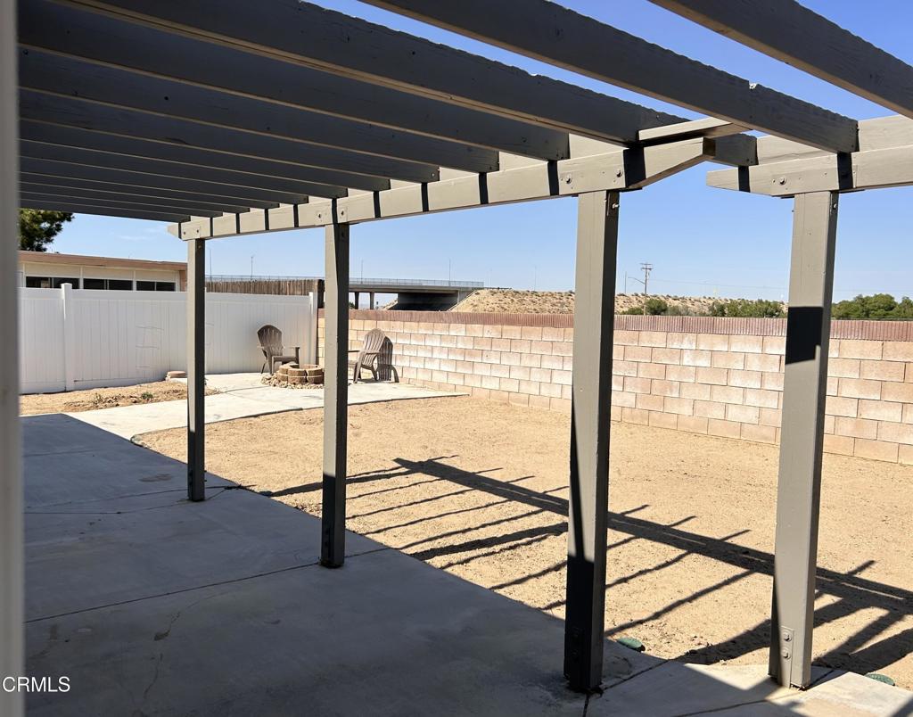 45900 Schamise Street