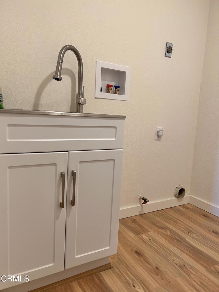 45900 Schamise Street