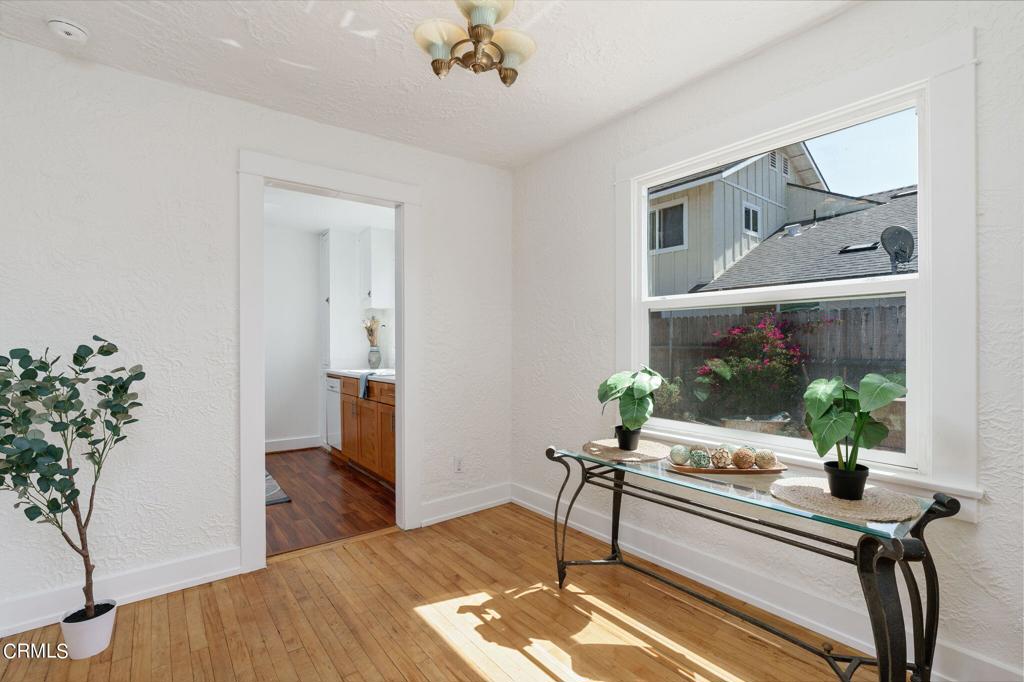 115 W Barnett Street