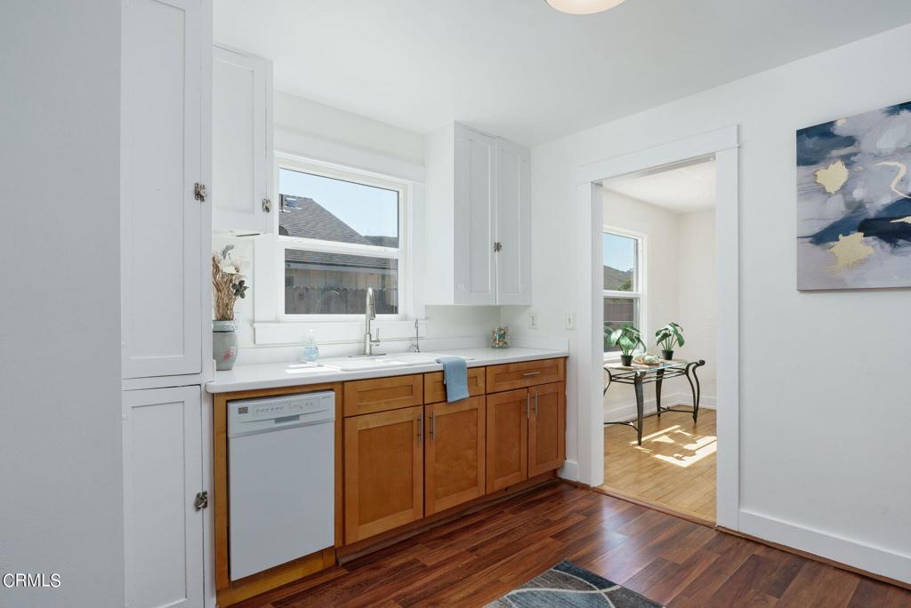 115 W Barnett Street