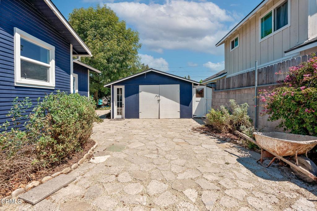 115 W Barnett Street