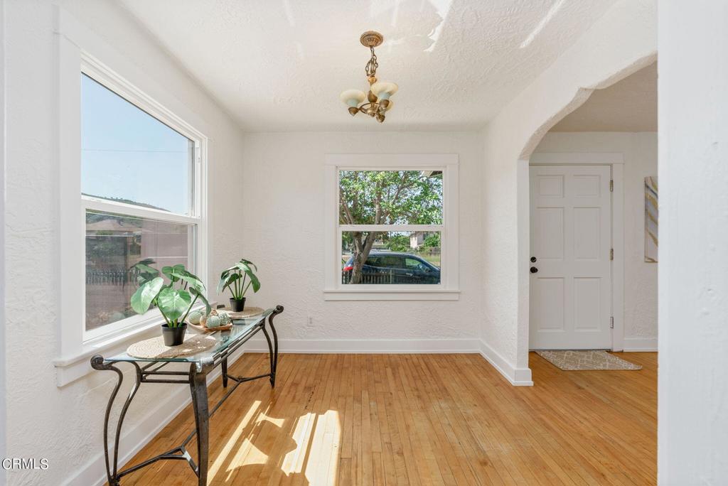 115 W Barnett Street