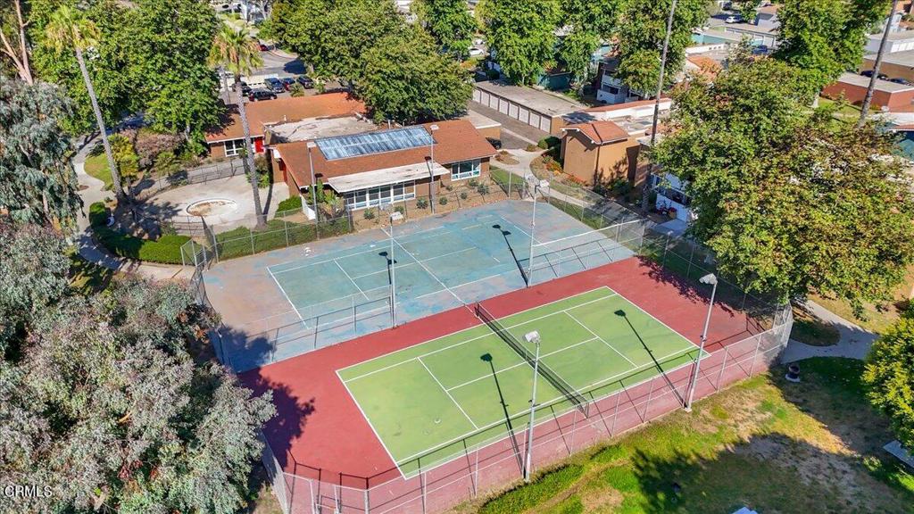 1300 Saratoga Avenue 2004