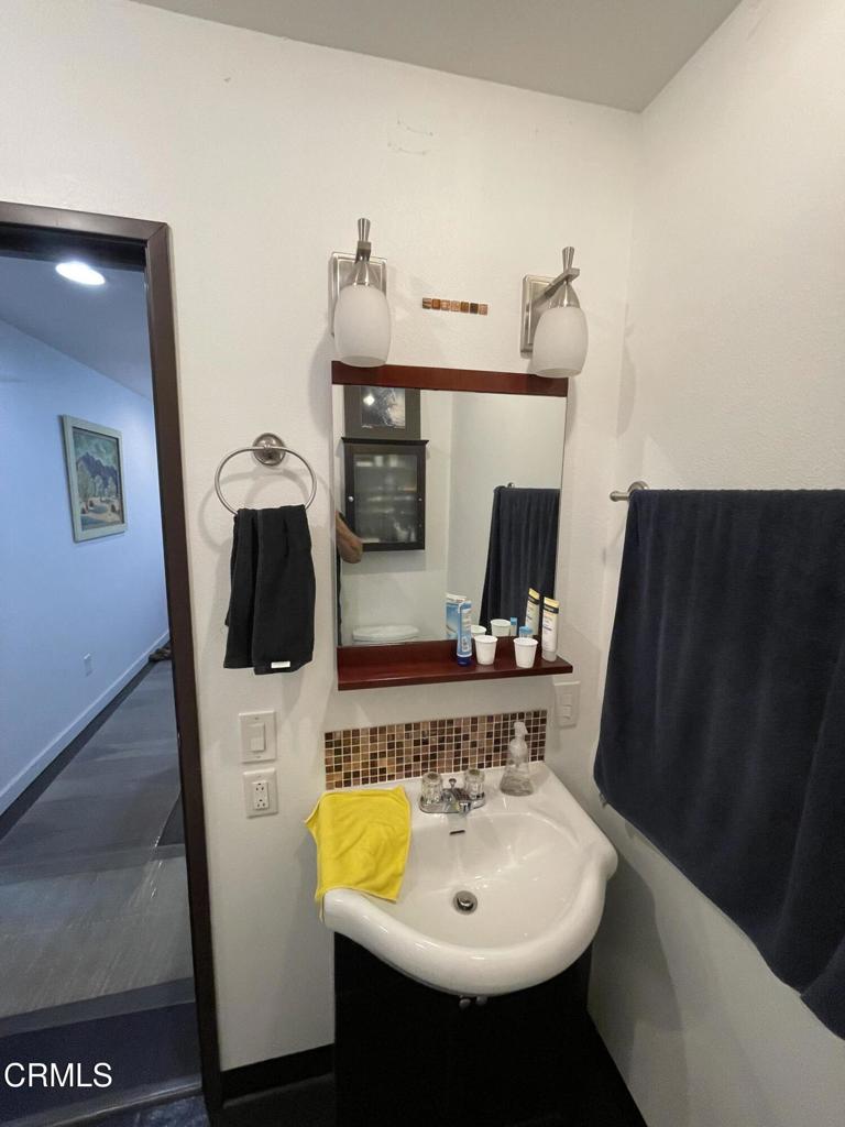 2790 Sherwin Avenue 10