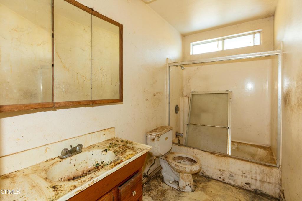 6015 Peppertree Lane