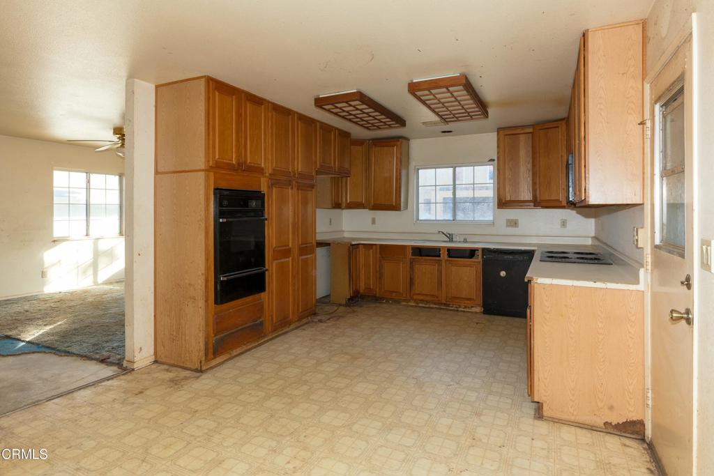 6015 Peppertree Lane