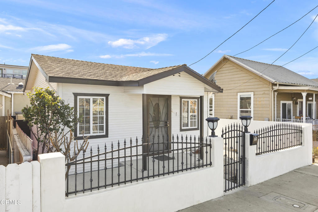 112 W Park Row Avenue