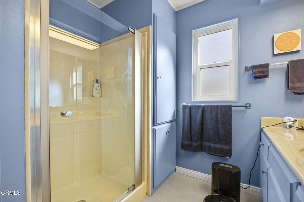 20 Poinsettia Gardens 20