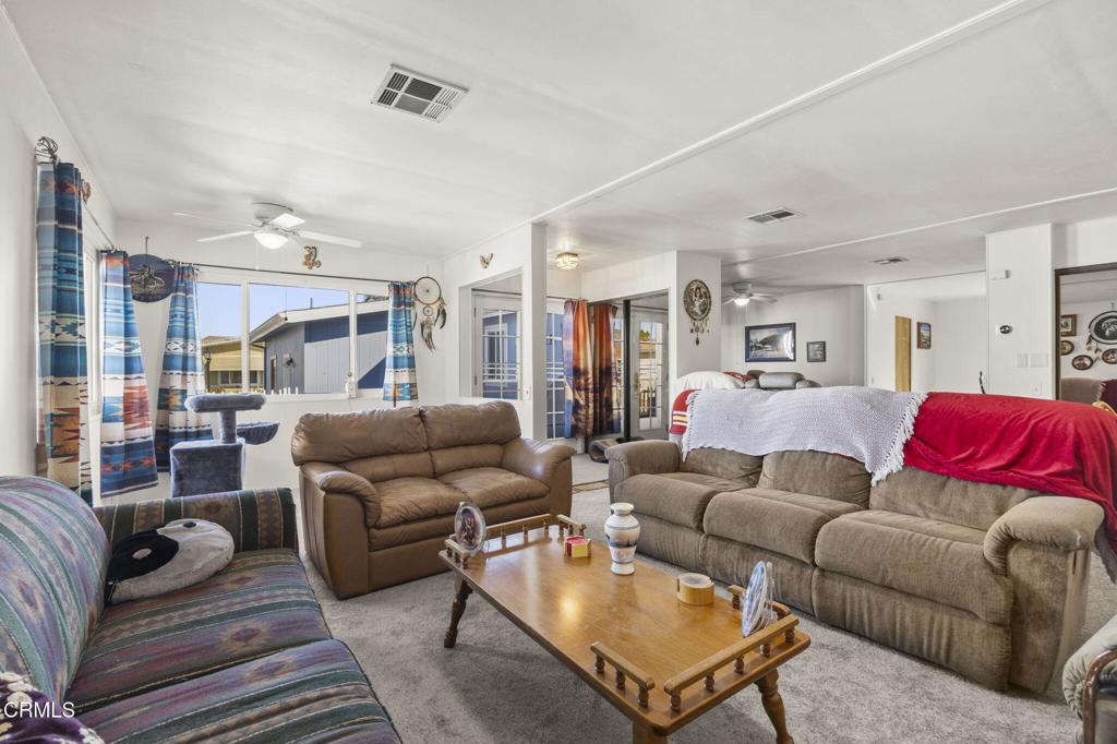 20 Poinsettia Gardens 20