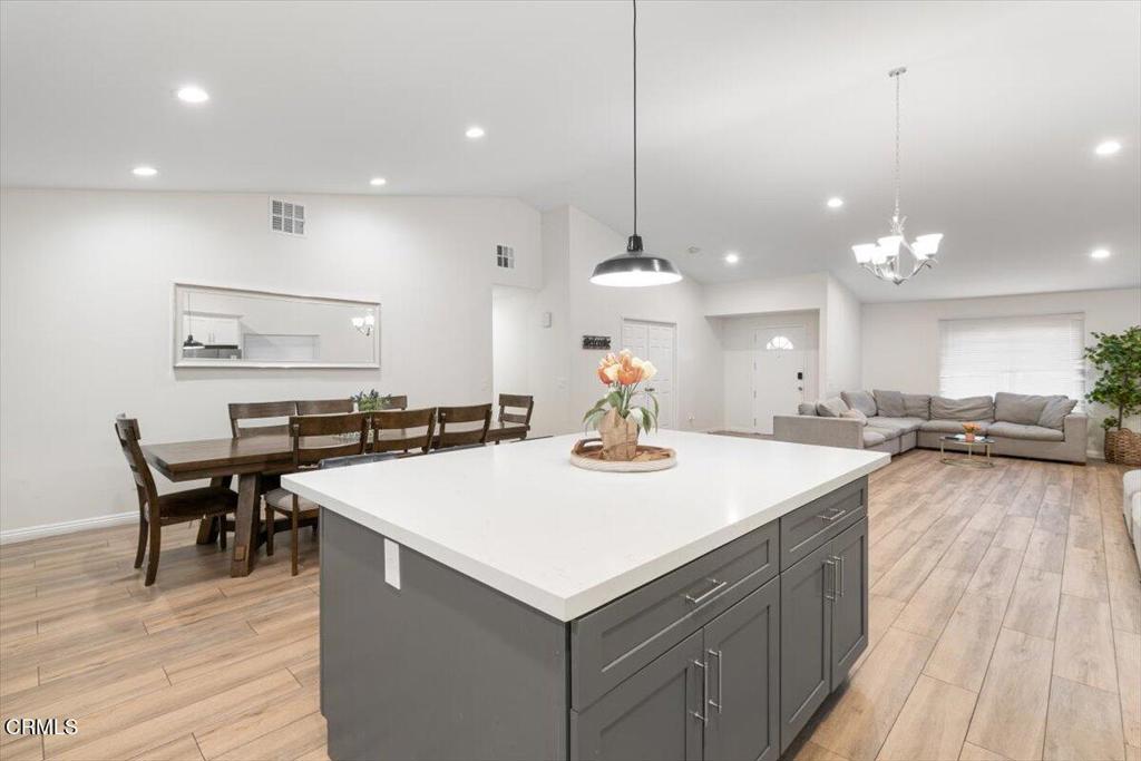 321 E Maple Street E