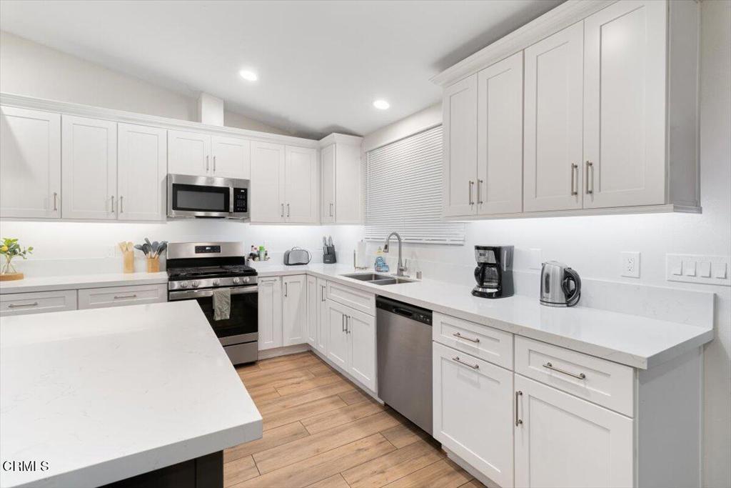 321 E Maple Street E