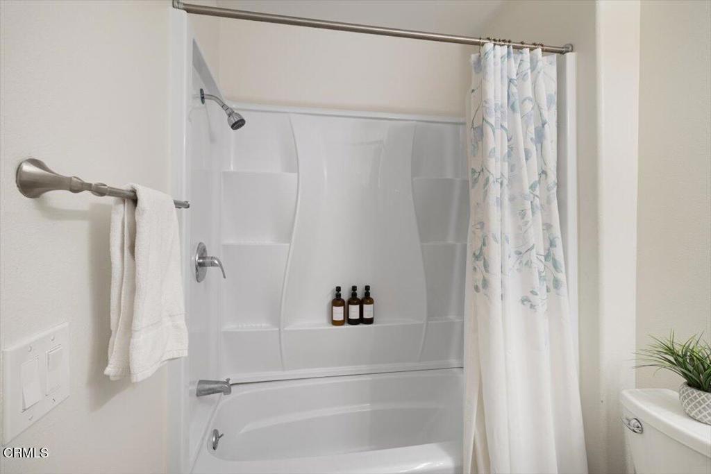 321 E Maple Street E