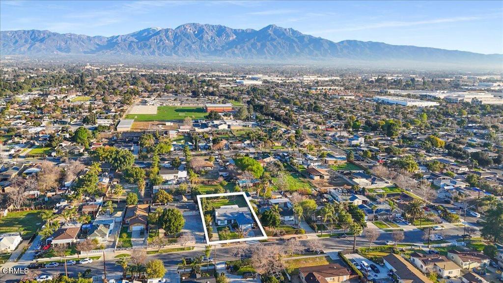 321 E Maple Street E