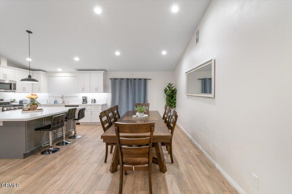 321 E Maple Street E