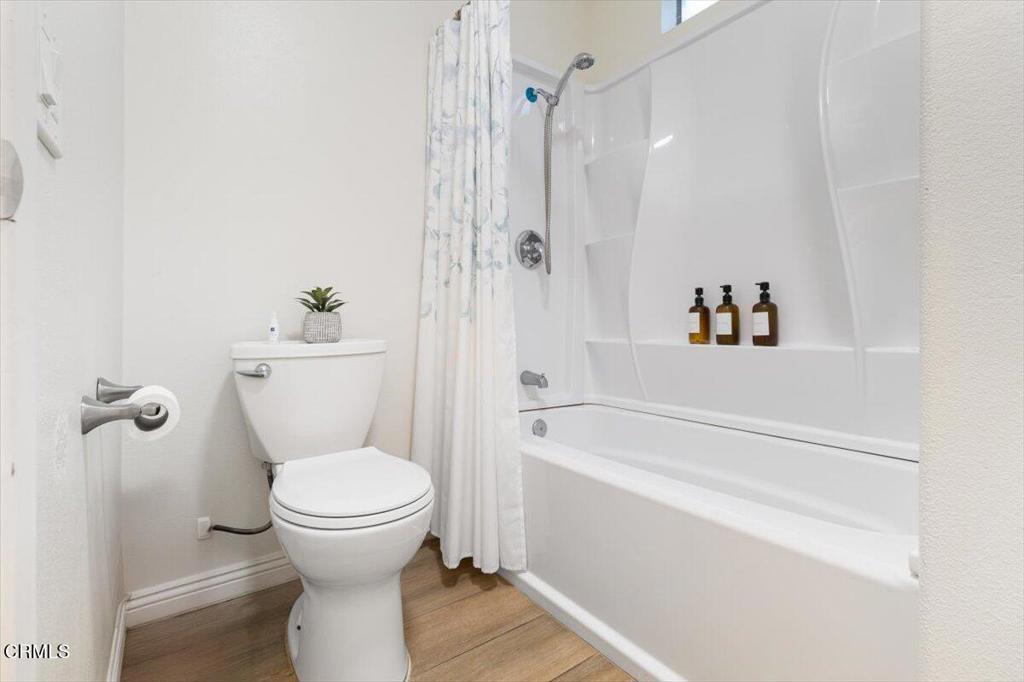 321 E Maple Street E