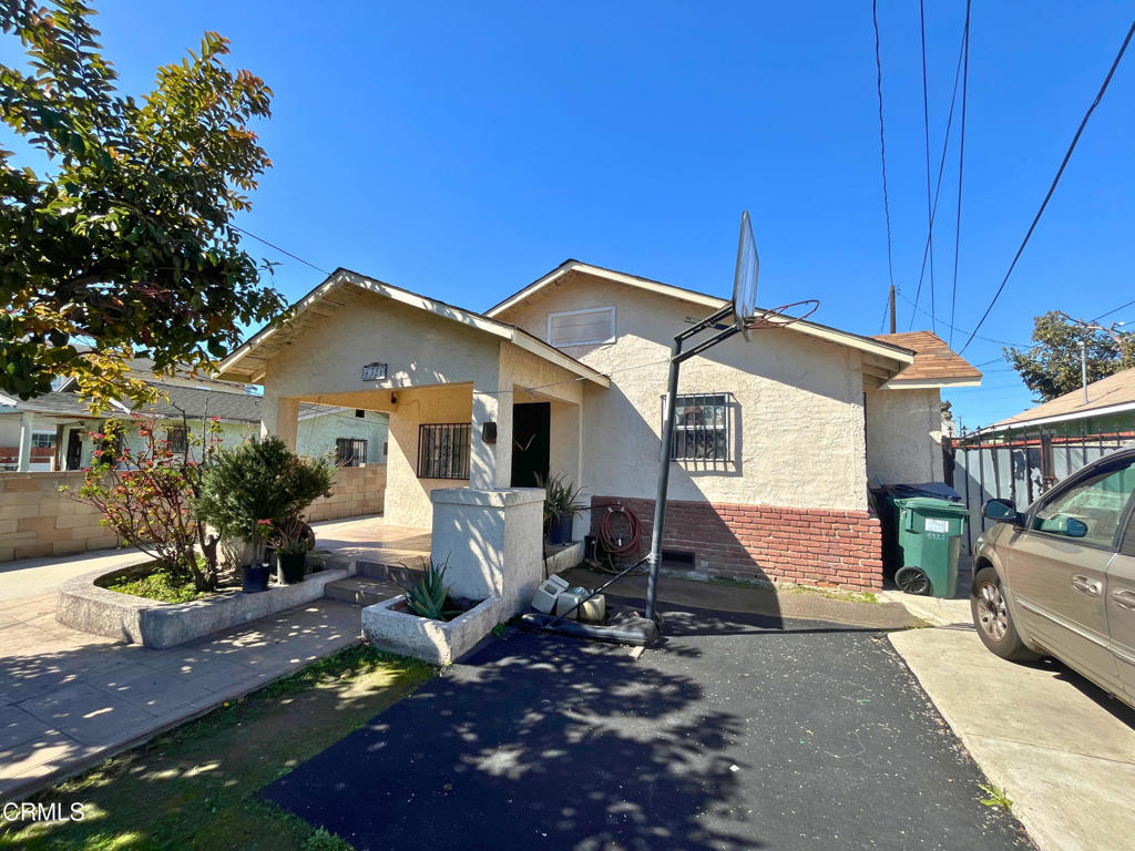 8321 Grape Street