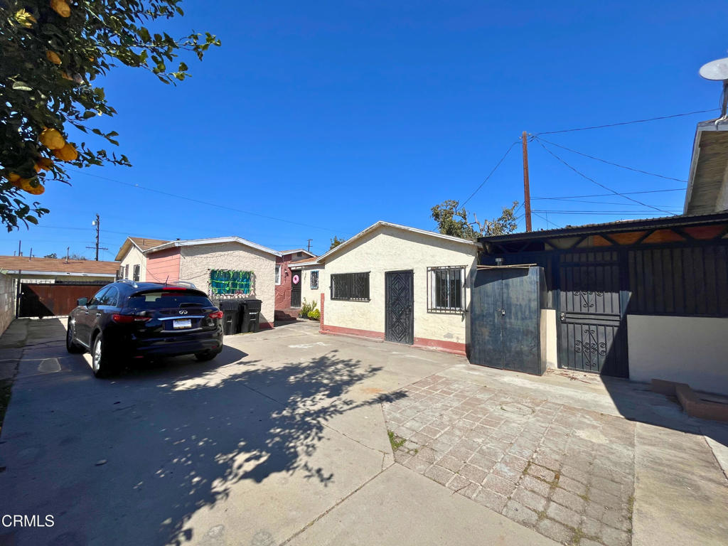 8321 Grape Street