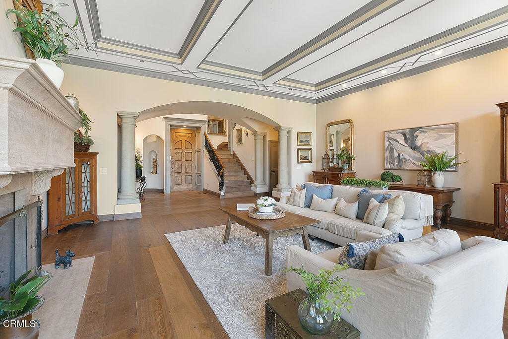 3323 Calle De Debesa