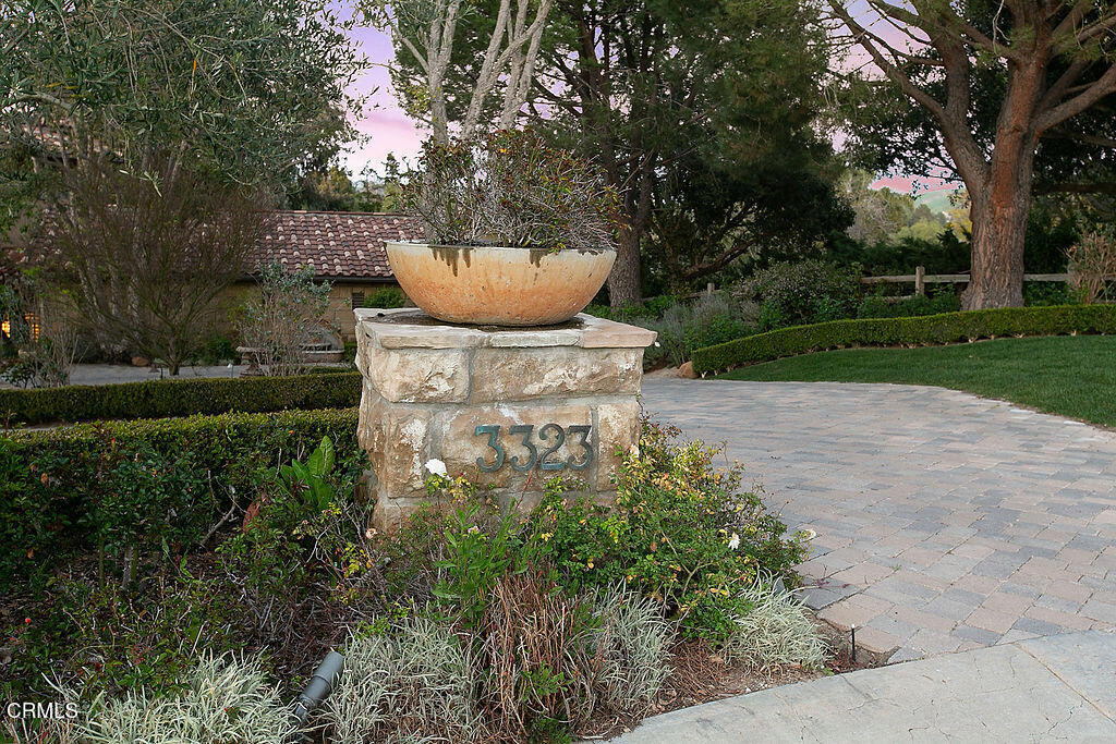 3323 Calle De Debesa