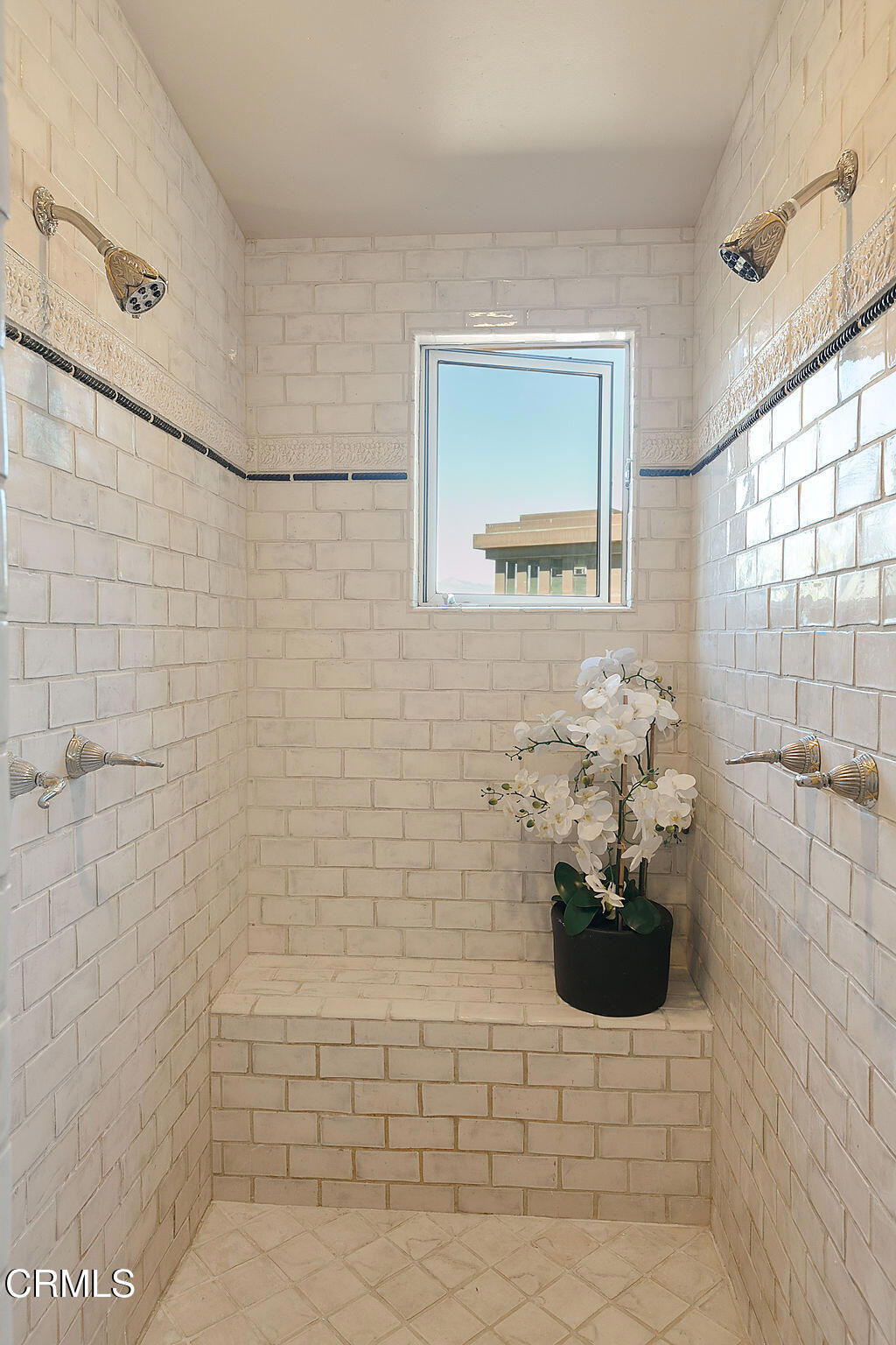3323 Calle De Debesa