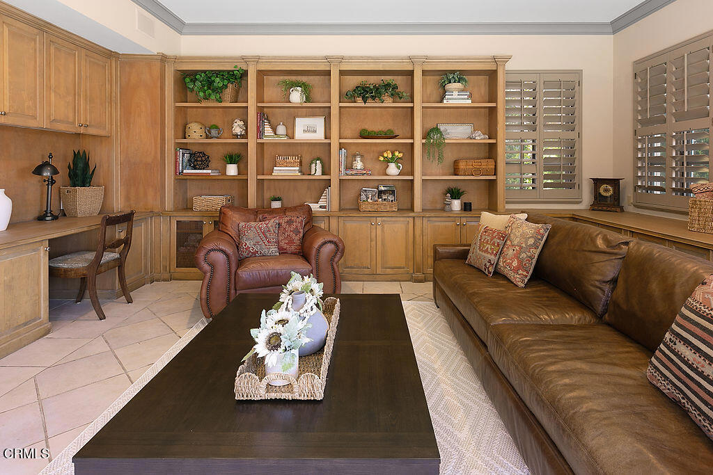 3323 Calle De Debesa
