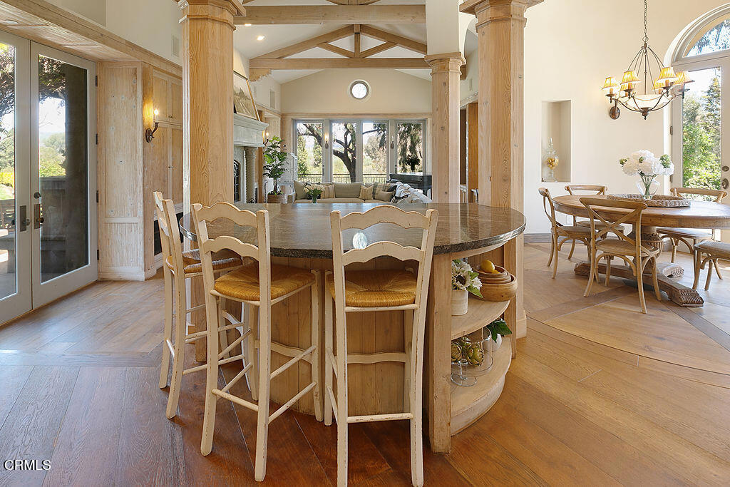 3323 Calle De Debesa