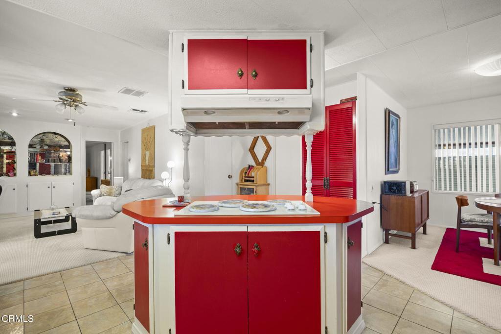 250 E Telegraph Road 83