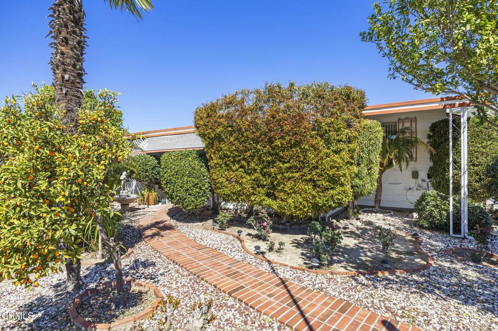 250 E Telegraph Road 83