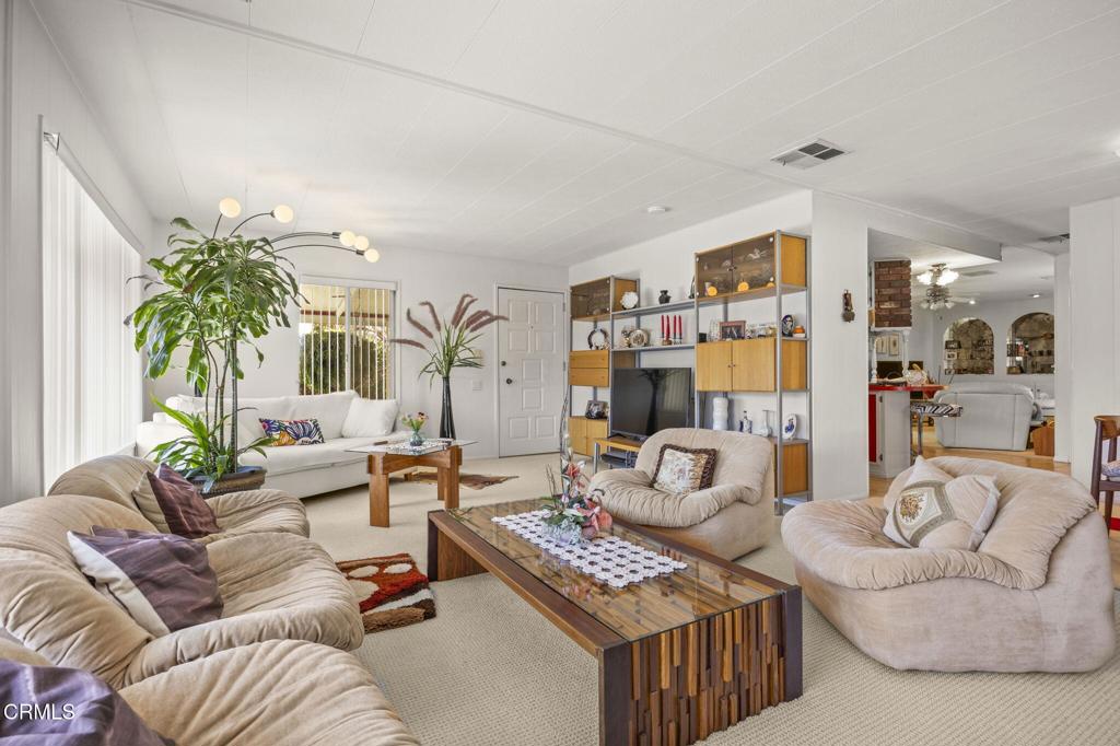 250 E Telegraph Road 83