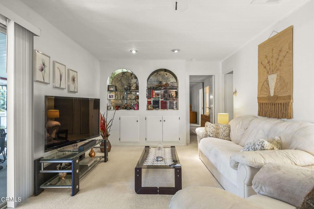 250 E Telegraph Road 83