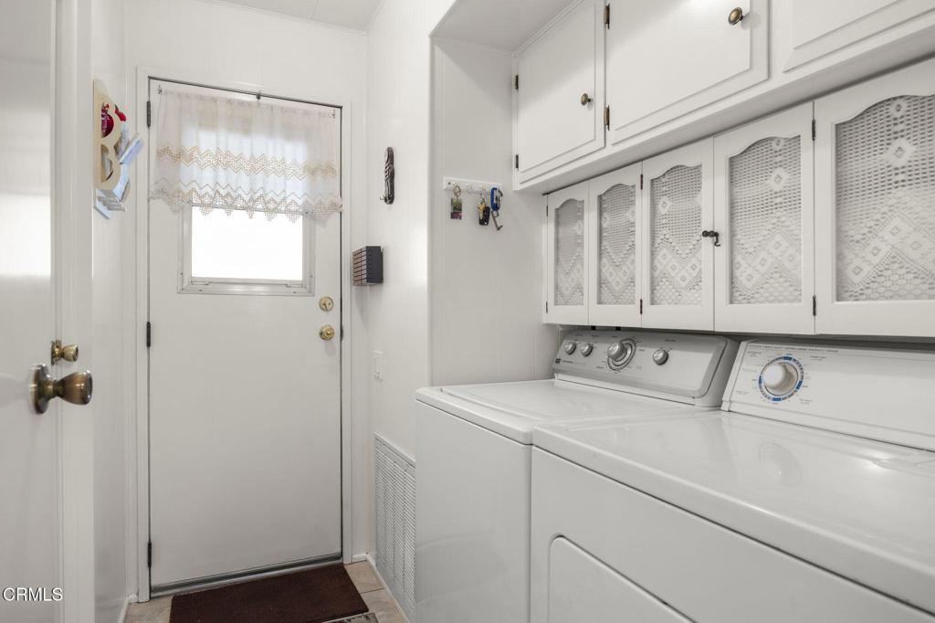 250 E Telegraph Road 83