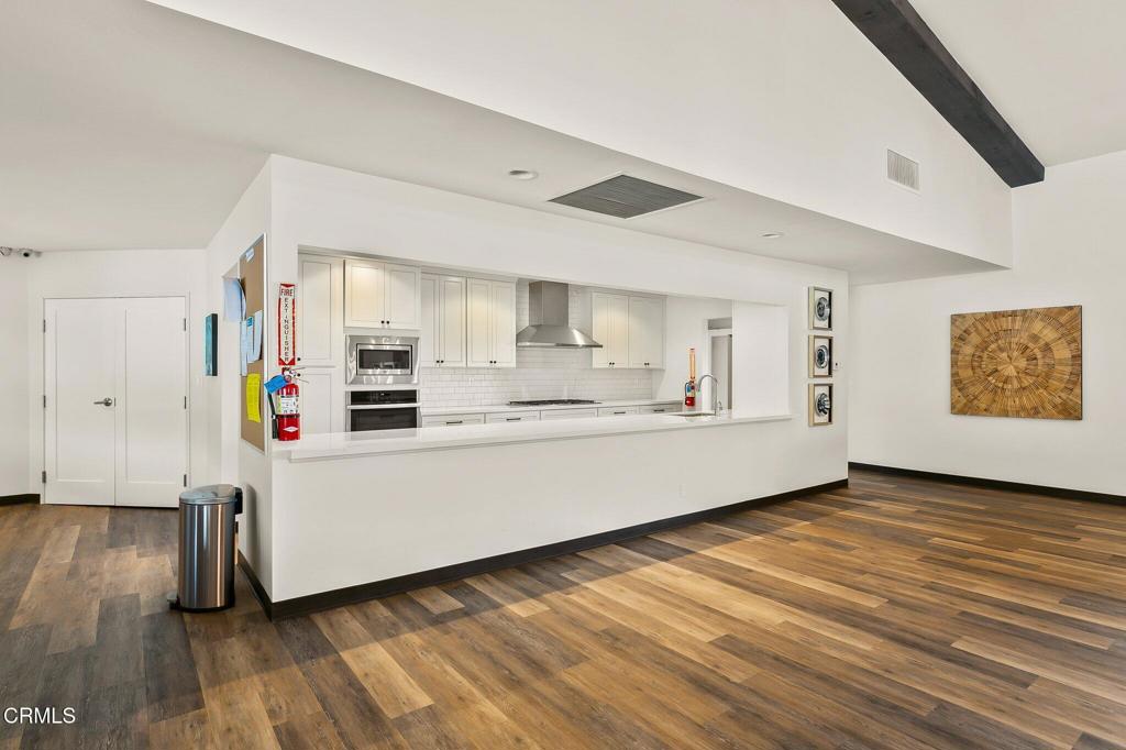 250 E Telegraph Road 83