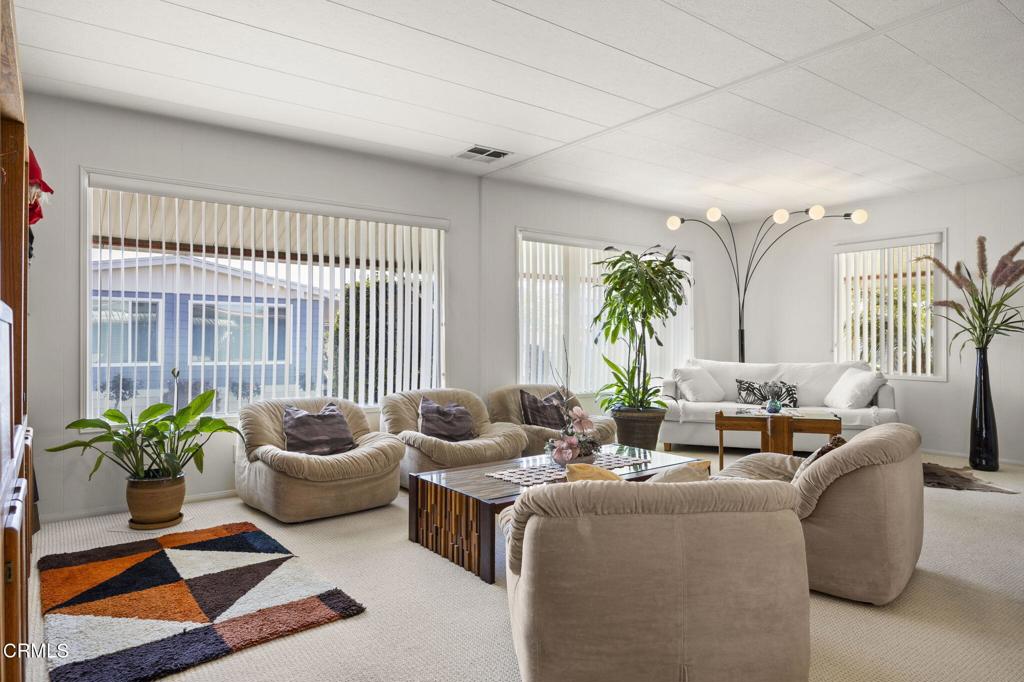 250 E Telegraph Road 83