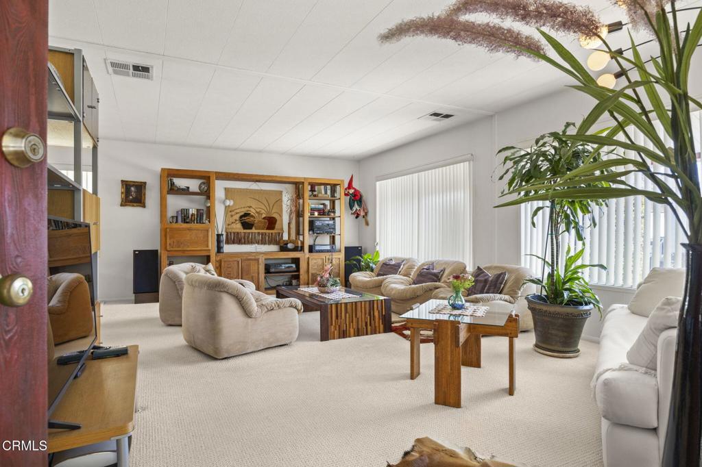 250 E Telegraph Road 83