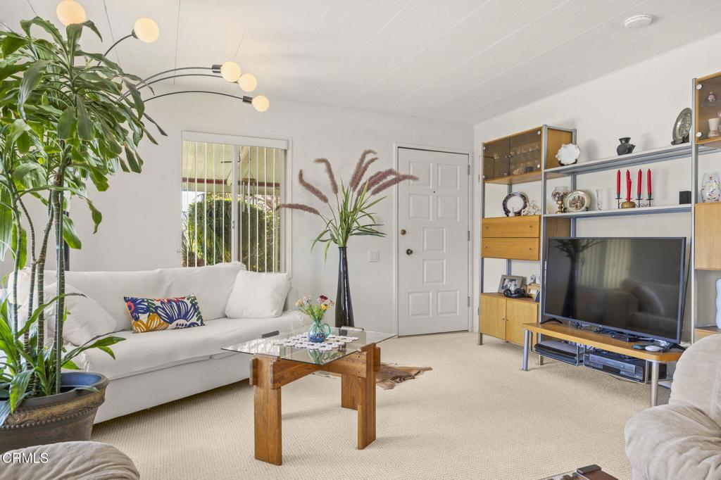 250 E Telegraph Road 83