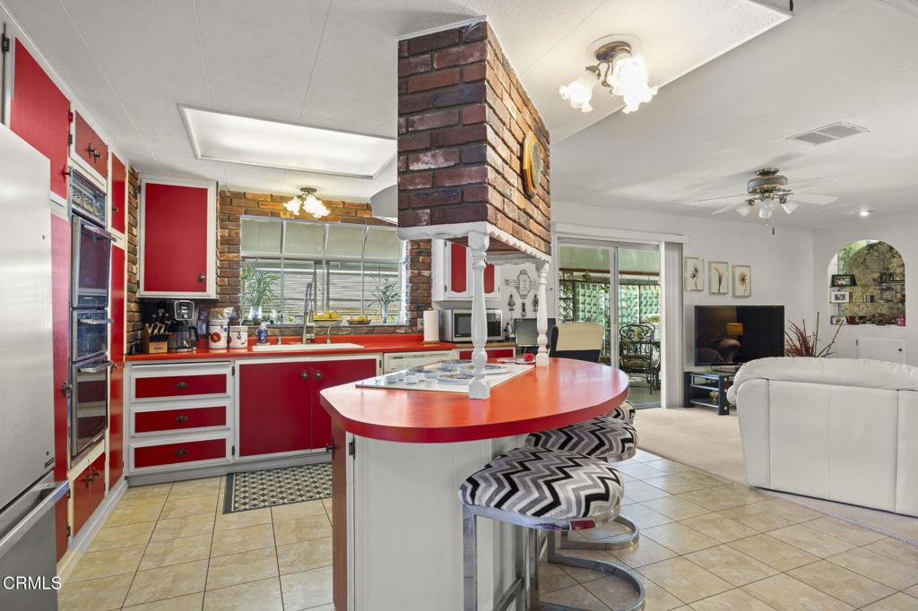 250 E Telegraph Road 83