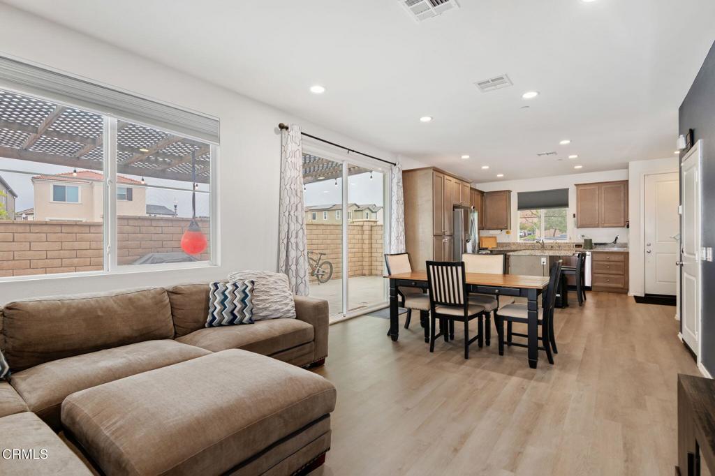 1926 S Pump House Lane