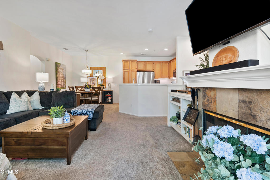 83 W Shoshone Street