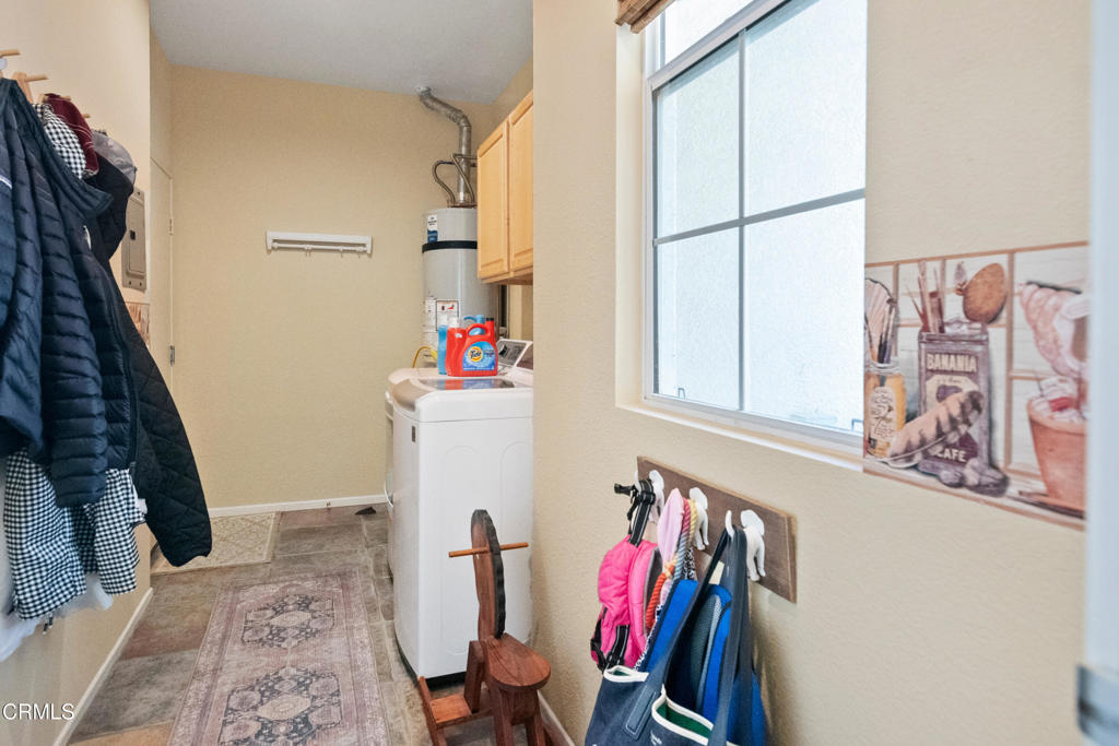 83 W Shoshone Street