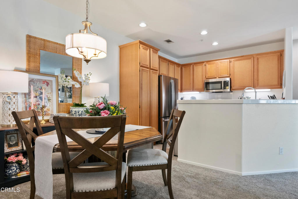 83 W Shoshone Street