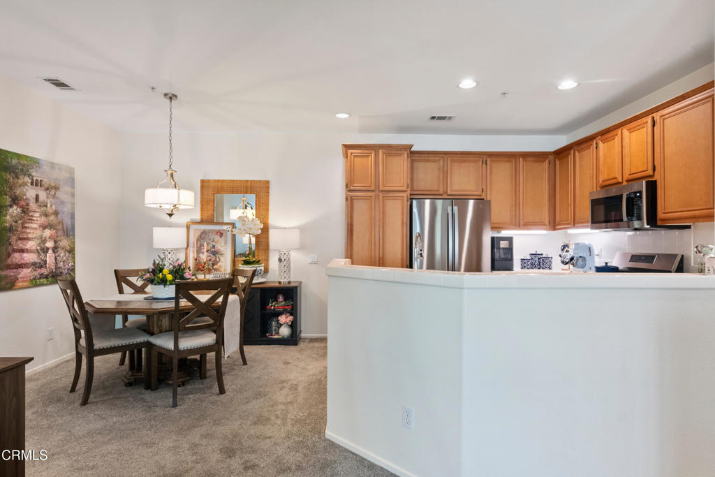 83 W Shoshone Street