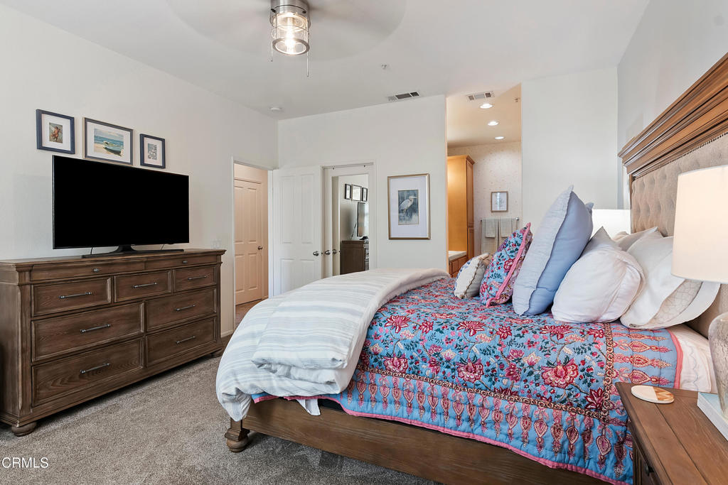 83 W Shoshone Street