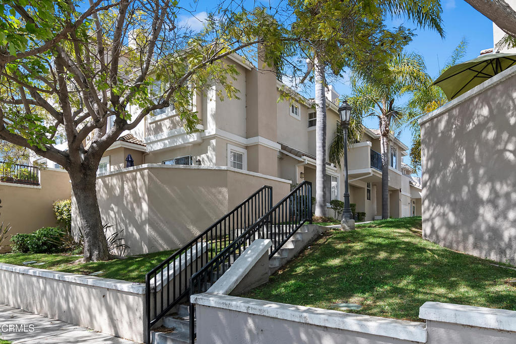 83 W Shoshone Street