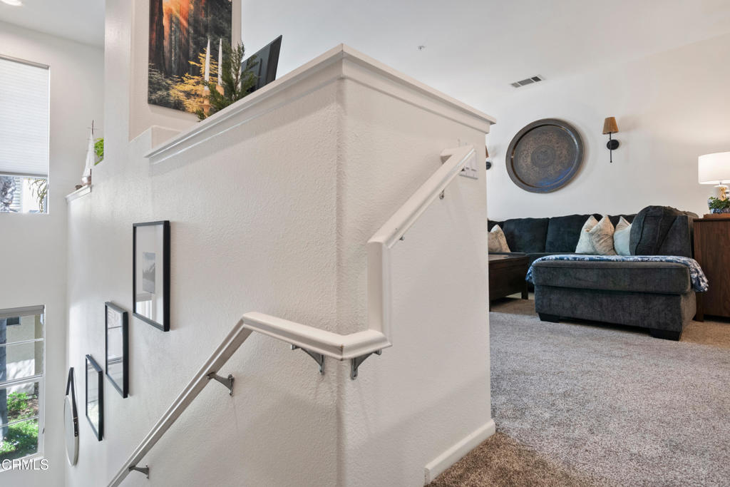 83 W Shoshone Street